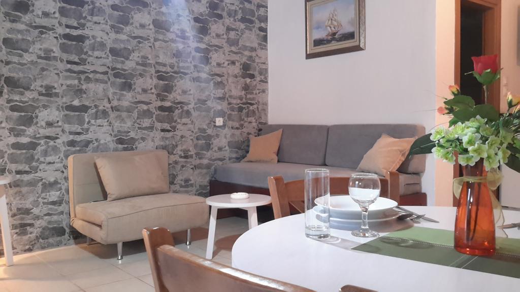 Loutro Holidays Exterior photo